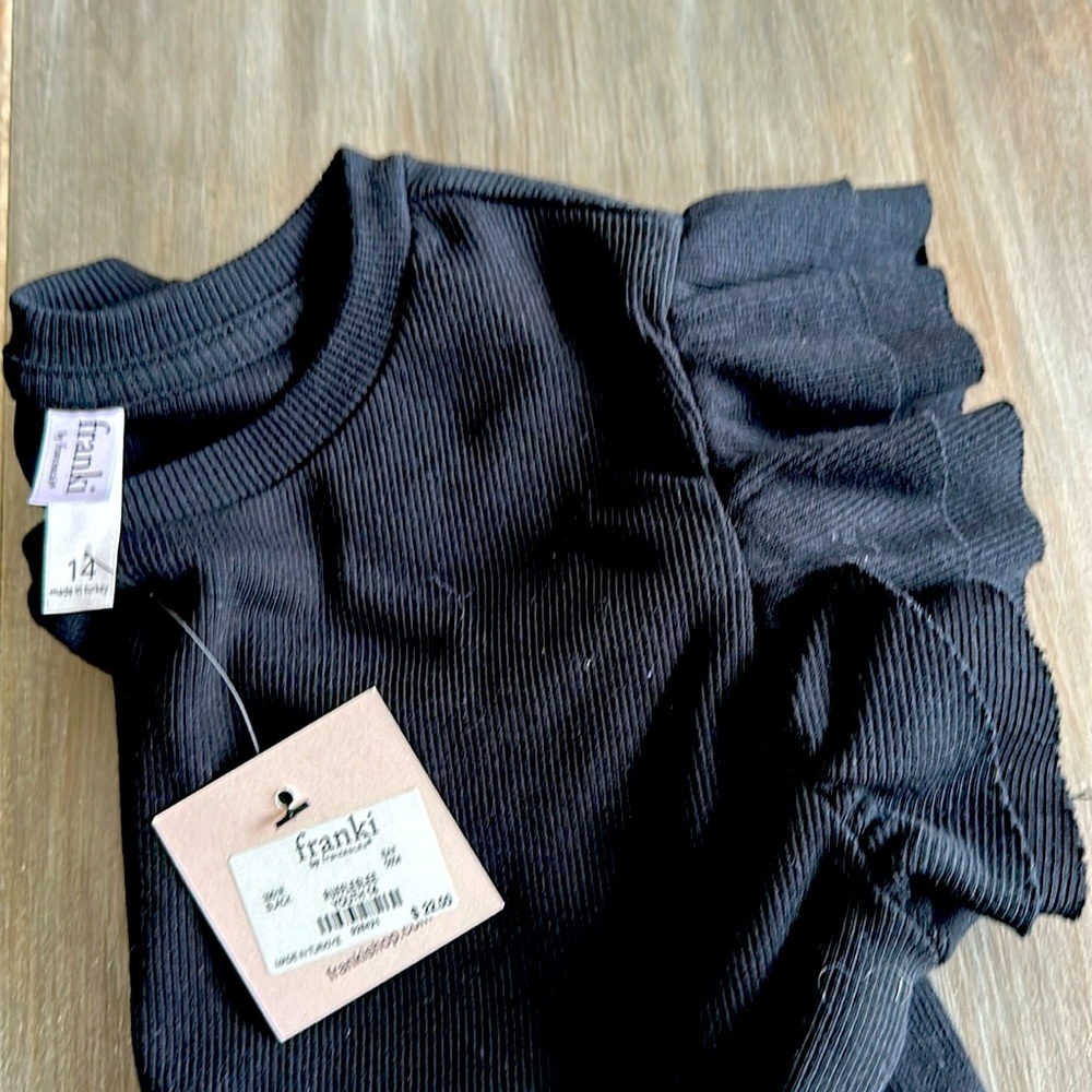 Franki by Francesca’s ruffle sleeve tee youth 14 girls